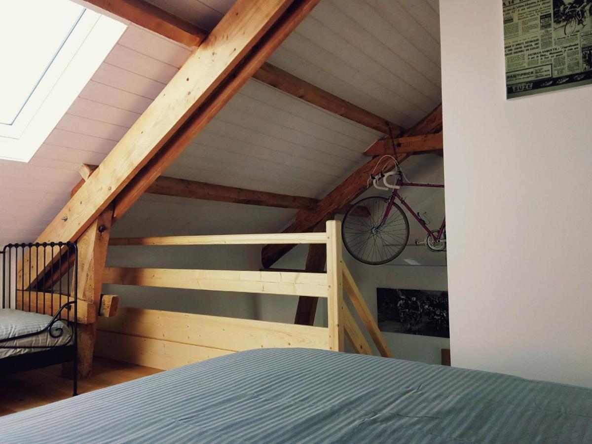 Chambres D'Hotes Quatre Mains Saint-Priest-des-Champs Zewnętrze zdjęcie