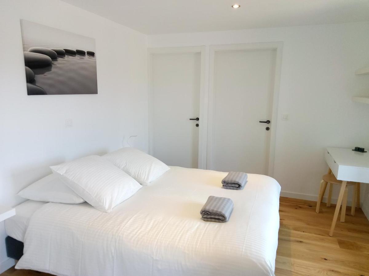 Chambres D'Hotes Quatre Mains Saint-Priest-des-Champs Zewnętrze zdjęcie